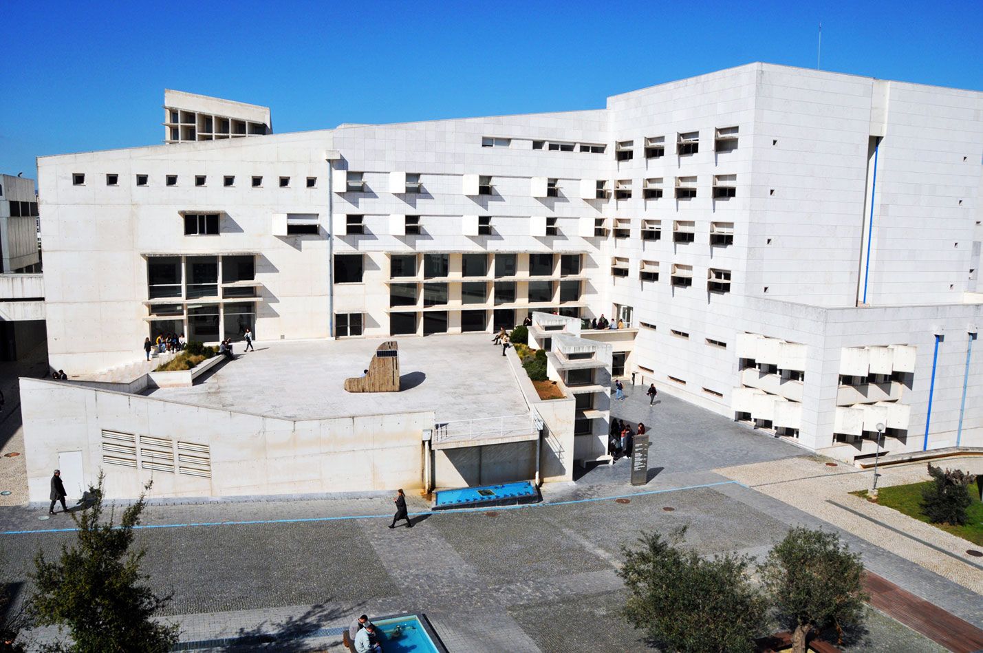 2016_11_07_1478529514606_campus_00_thumb